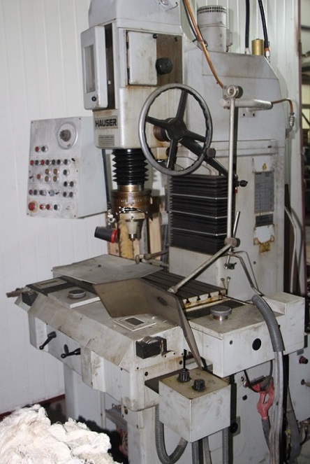 ʿHAUSER 3SMOĥ 
ؼ: