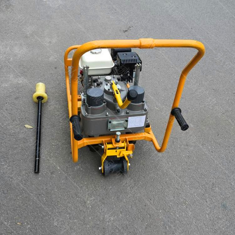 ʽȼ˫ͷ˨  NLB-600˫ͷ˨ 
ؼ: