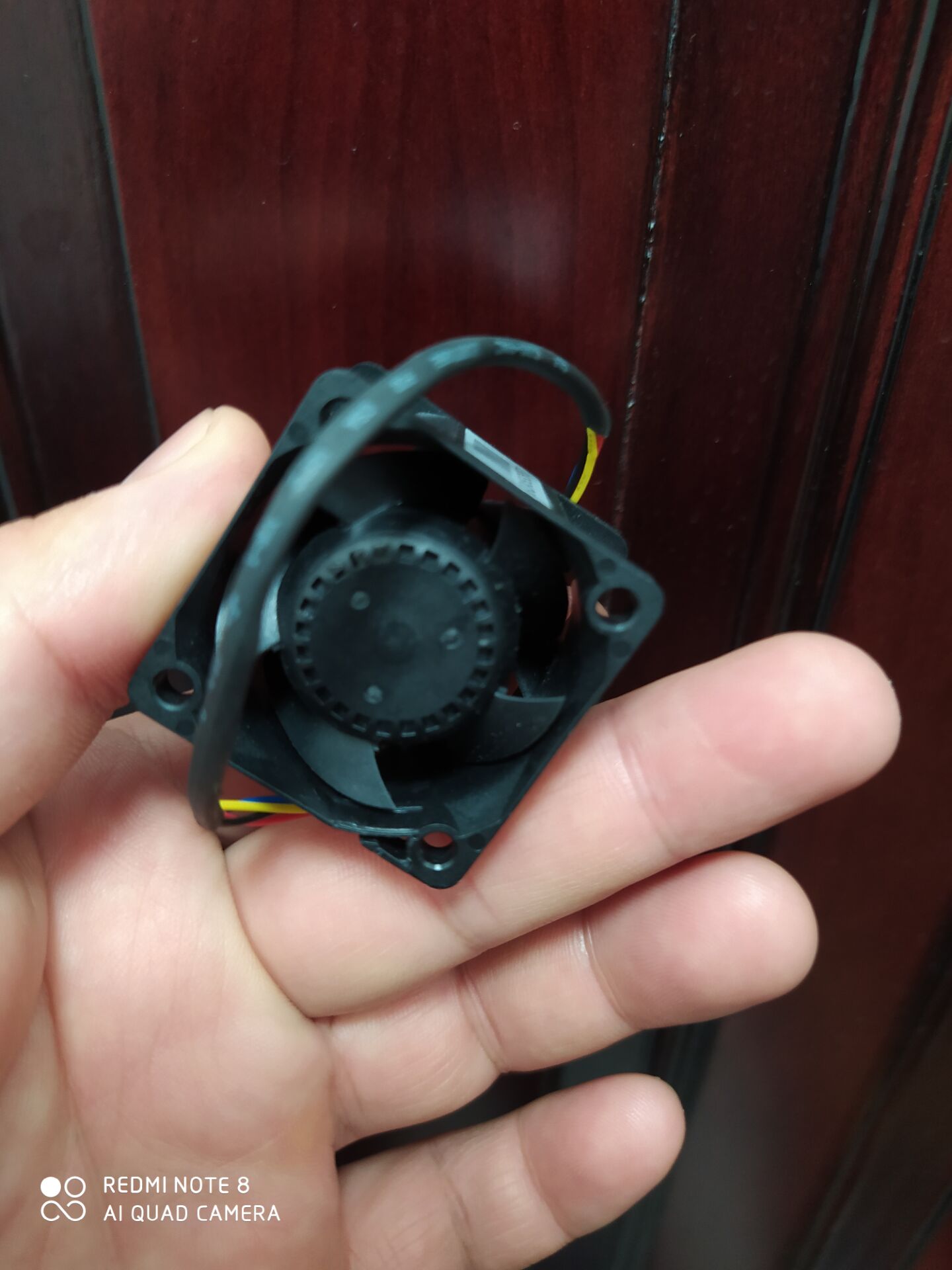̨6038 FFB0612EHE 12V 1.20A 
ؼ: