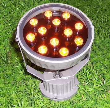 һ������LEDͶ��� 
�ؼ���:2010-08-12 17:58:43