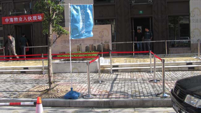 ���ϲ����һ�������� ������ȫΧ���� 
�ؼ���: