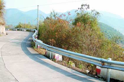 λɽ³ֱ 
ؼ:2011-06-14