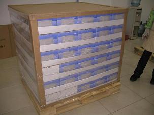 ��ɫ��װ���ϣ�������������ֽ���Ǵ������� 
�ؼ���: