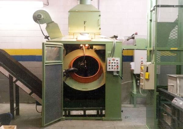 ���������ڡ��罺��  �����������Զ����豸 
�ؼ���: