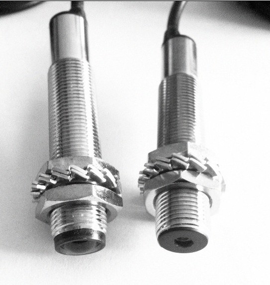 翪ش  M12   M18 
ؼ: