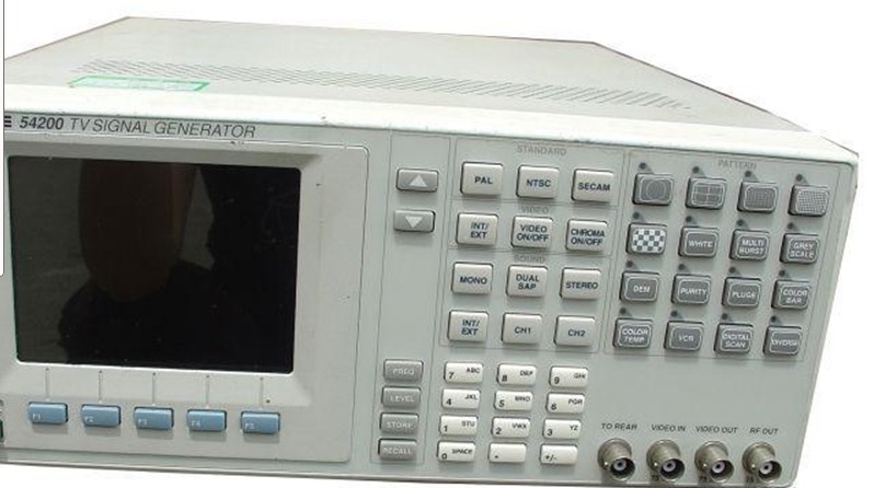 ������Ӧ����Fluke54200�����źŷ����� 
�ؼ���: