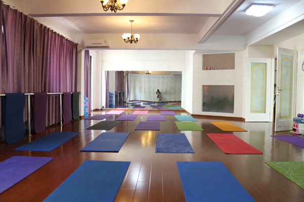 ٤ѵ רҵ٤ѵ ٤ѵ۸ 
ؼ: