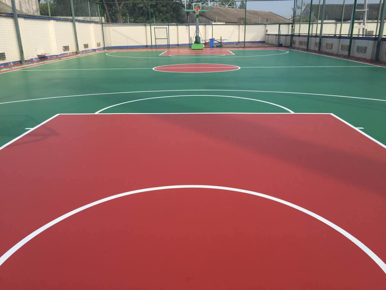 ��ݸѧУ����ʩ�� �����͵��Թ�PU�򳡲��ϳ��� 
�ؼ���: